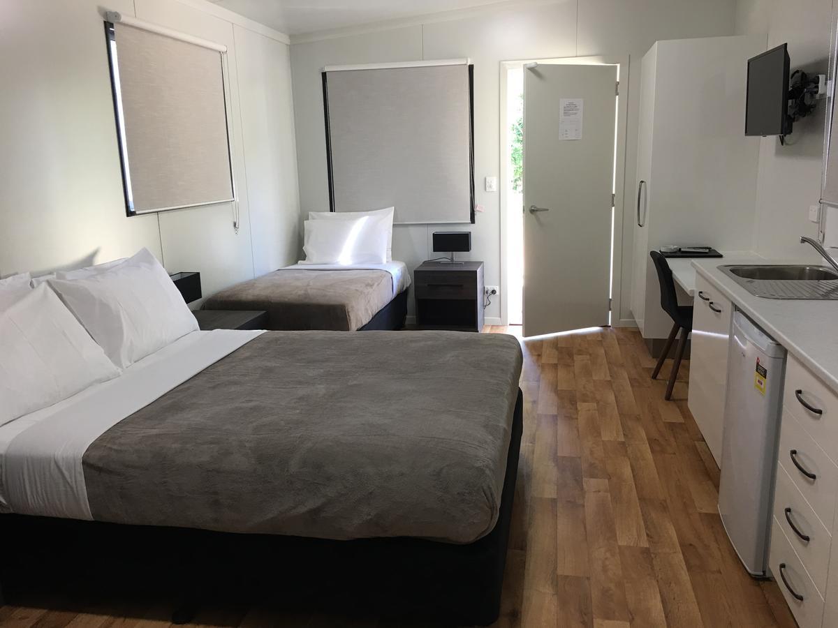 Crystal Creek Caravan Park Hotel Mutarnee ภายนอก รูปภาพ